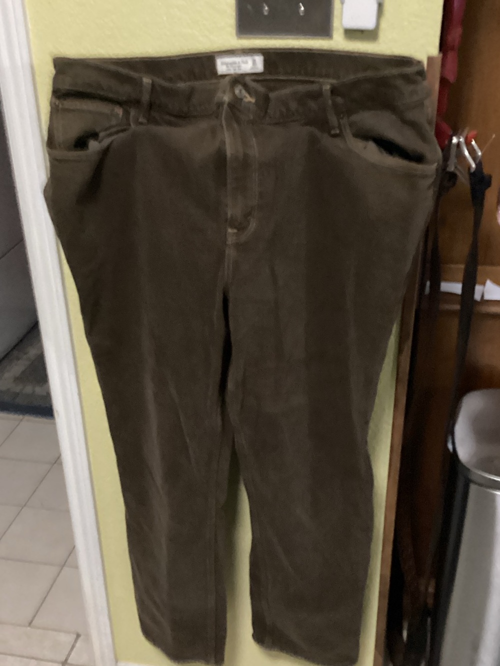 Abercrombie & Fitch women’s Straight-Leg Jeans in Brown